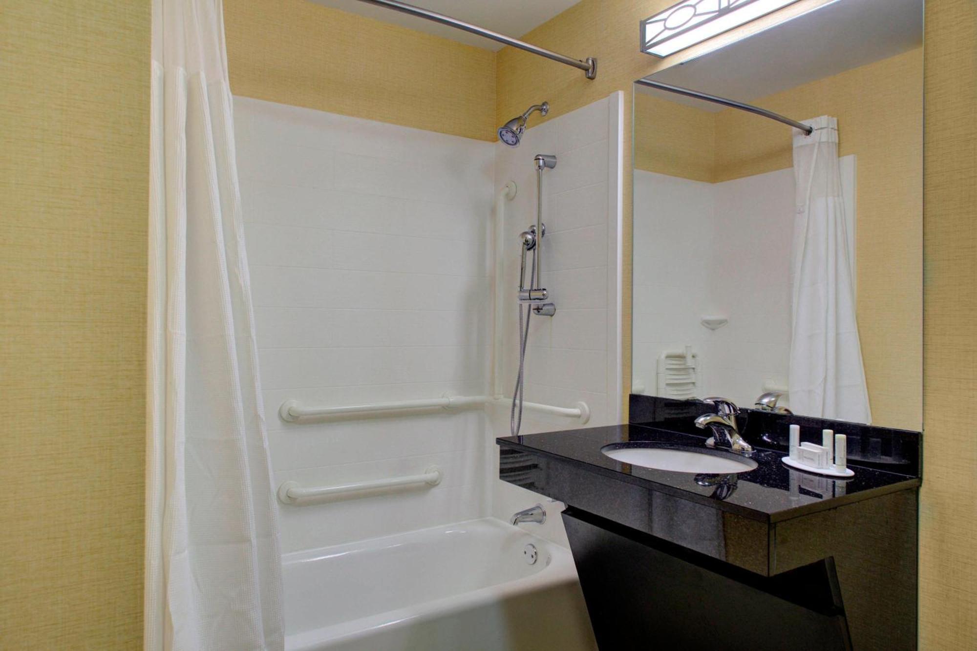 Fairfield Inn And Suites By Marriott Montgomery Eastchase Dış mekan fotoğraf